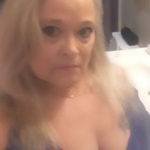 Meet your Posher, Debra